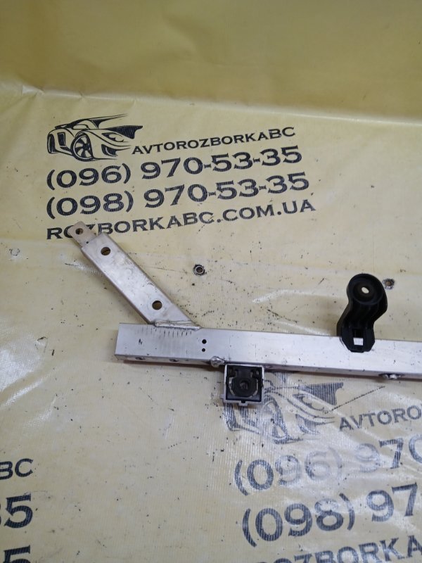 Планка радиатора XC90 2016 t27 Планка радиатора XC90 2016 t27