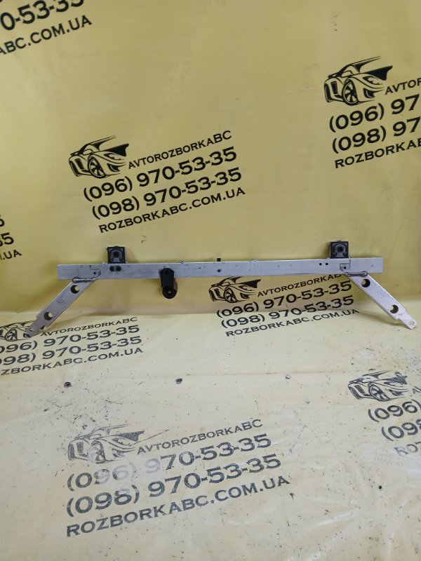 Планка радиатора XC90 2016 t27 Планка радиатора XC90 2016 t27