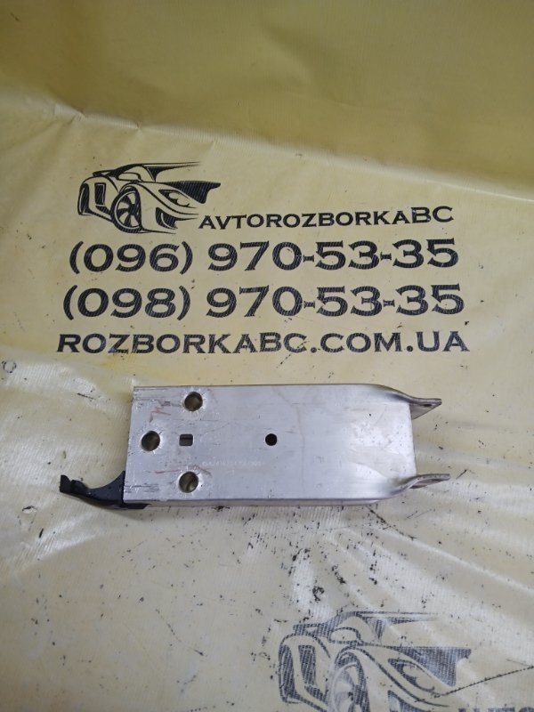 Запчасть кронштейн усилителя бампера передний Mercedes-Benz GLB 2022 250 26092030411829 A 247 620 43 01 Б/У Кронштейн усилителя бампера передний Mercedes-Benz GLB 2022 250 26092030411829 A 247 620 43 01 Б/У