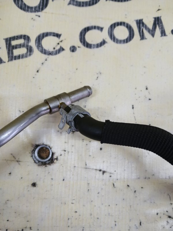 Трубка системи охлаждение Mercedes-Benz GLB 250 26092030411829 Трубка системи охлаждение Mercedes-Benz GLB 250 26092030411829