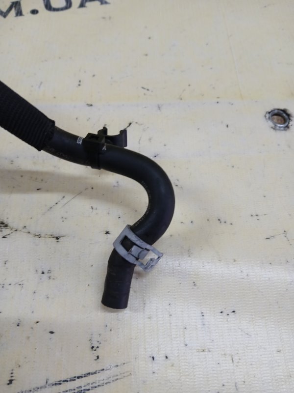 Трубка системи охлаждение GLB 2022 250 26092030411829 Трубка системи охлаждение GLB 2022 250 26092030411829