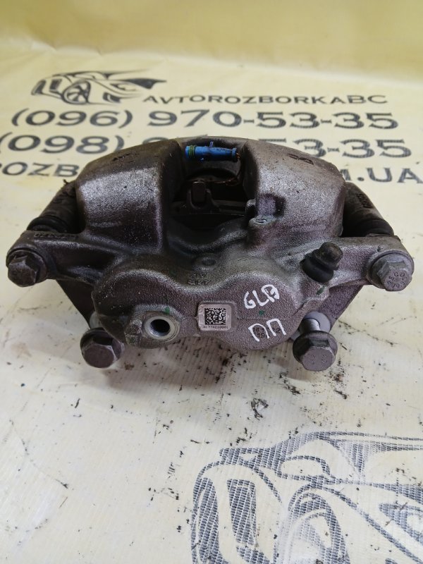 Супорт передний правый GLB 2022 250 26092030411829 Супорт передний правый GLB 2022 250 26092030411829