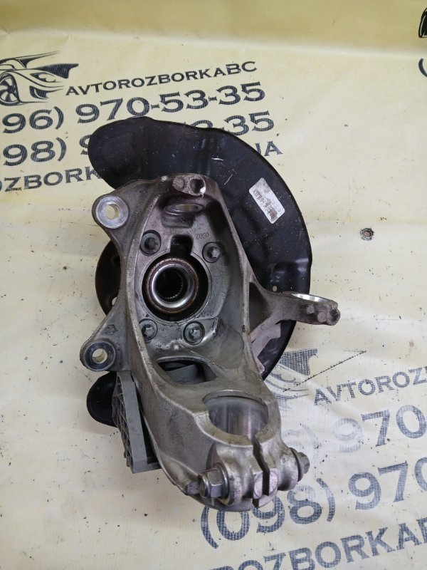 Цапфа передняя левая Mercedes-Benz GLB 250 26092030411829 Цапфа передняя левая Mercedes-Benz GLB 250 26092030411829