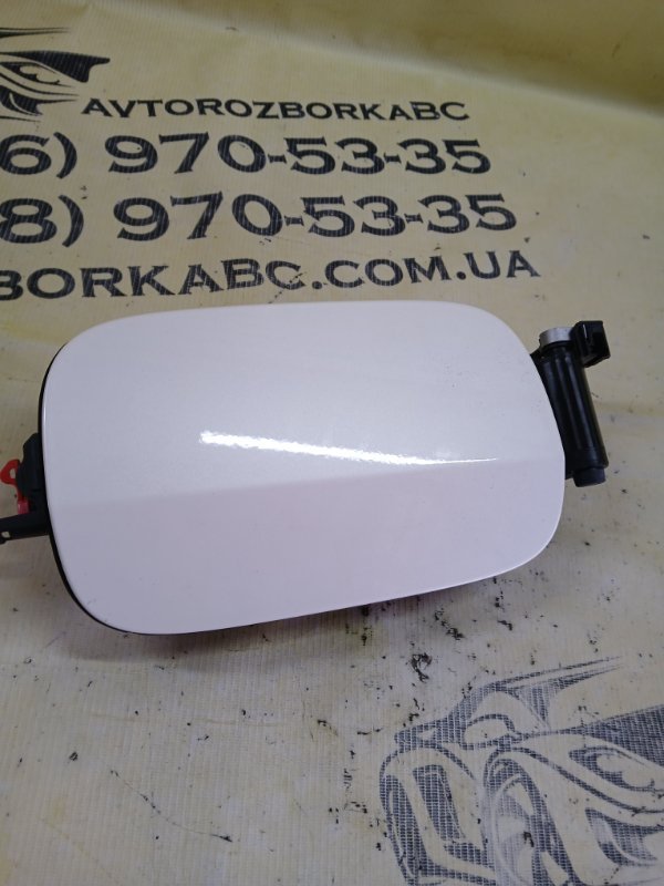 Лючок топливного бака gl 450 2015 x166 276 3.0 biturbo Лючок топливного бака gl 450 2015 x166 276 3.0 biturbo