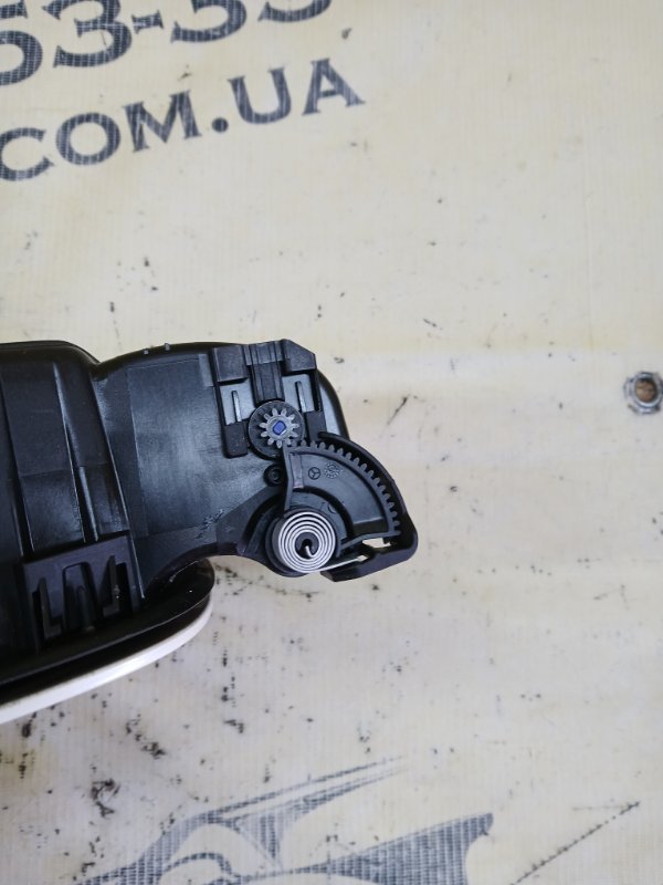 Лючок топливного бака gl 450 2015 x166 276 3.0 biturbo Лючок топливного бака gl 450 2015 x166 276 3.0 biturbo