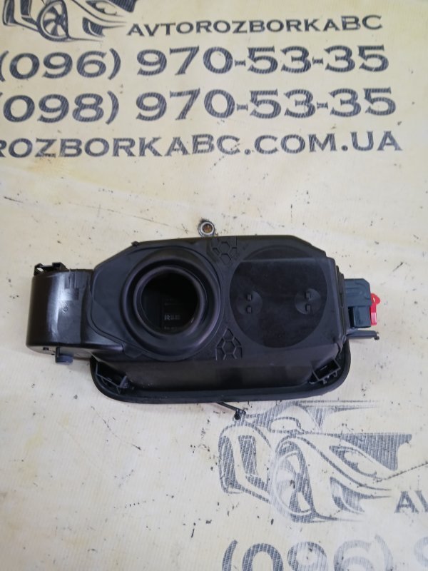 Лючок топливного бака gl 450 2015 x166 276 3.0 biturbo Лючок топливного бака gl 450 2015 x166 276 3.0 biturbo