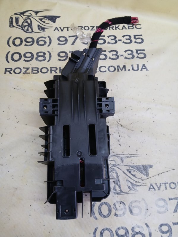 Блок предохранителей салонный Mercedes-Benz gl 450 x166 276 3.0 biturbo Блок предохранителей салонный Mercedes-Benz gl 450 x166 276 3.0 biturbo