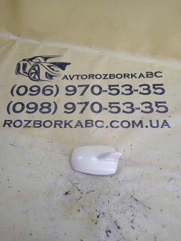 Запчасть антенна/плавник Mercedes-Benz gl 450 2015 x166 276 3.0 biturbo A 212 820 17 75 Б/У Антенна/плавник Mercedes-Benz gl 450 2015 x166 276 3.0 biturbo A 212 820 17 75 Б/У