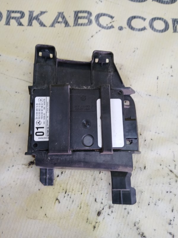 Датчик радарный задний левый gl 450 2015 x166 276 3.0 biturbo Датчик радарный задний левый gl 450 2015 x166 276 3.0 biturbo