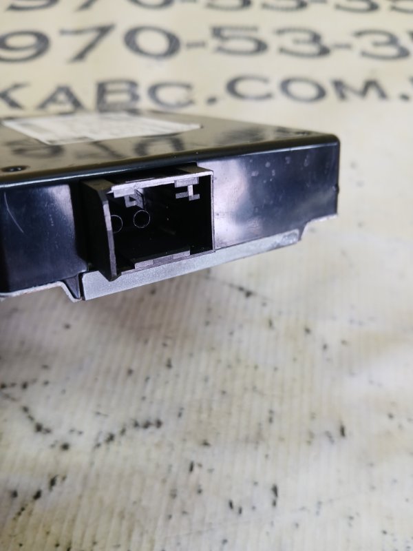 Блок управление мультимедиа gl 450 2015 x166 276 3.0 biturbo Блок управление мультимедиа gl 450 2015 x166 276 3.0 biturbo