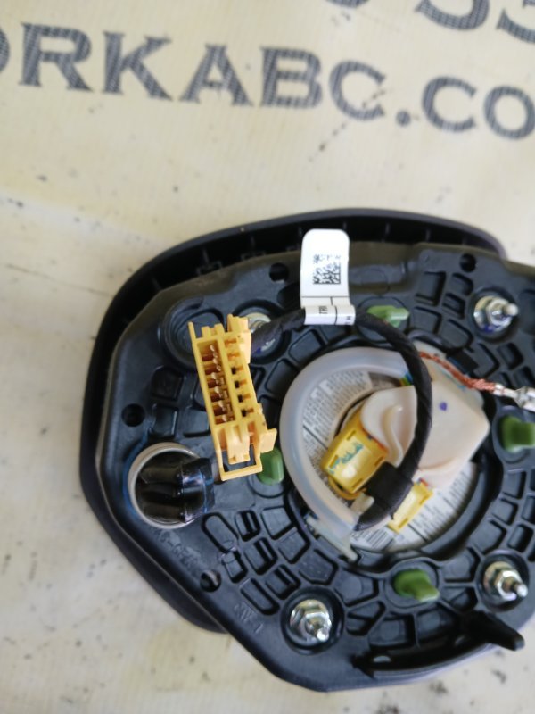 Подушка безопасности в руль gl 450 2015 x166 276 3.0 biturbo Подушка безопасности в руль gl 450 2015 x166 276 3.0 biturbo