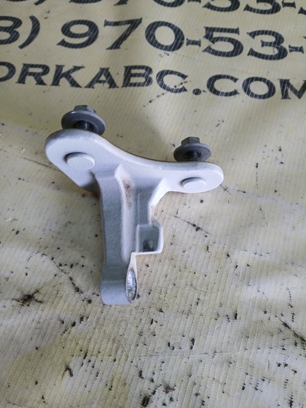 Петля двери передняя правая gl 450 2015 x166 276 3.0 biturbo Петля двери передняя правая gl 450 2015 x166 276 3.0 biturbo