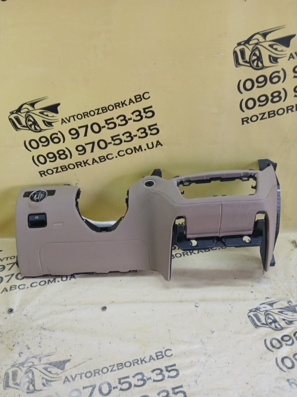 Запчасть декоративная накладка торпедо Mercedes-Benz gl 450 2015 x166 276 3.0 biturbo A1666800387 Б/У Декоративная накладка торпедо Mercedes-Benz gl 450 2015 x166 276 3.0 biturbo A1666800387 Б/У