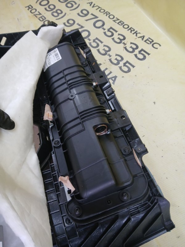 Декоративная накладка торпедо gl 450 2015 x166 276 3.0 biturbo Декоративная накладка торпедо gl 450 2015 x166 276 3.0 biturbo