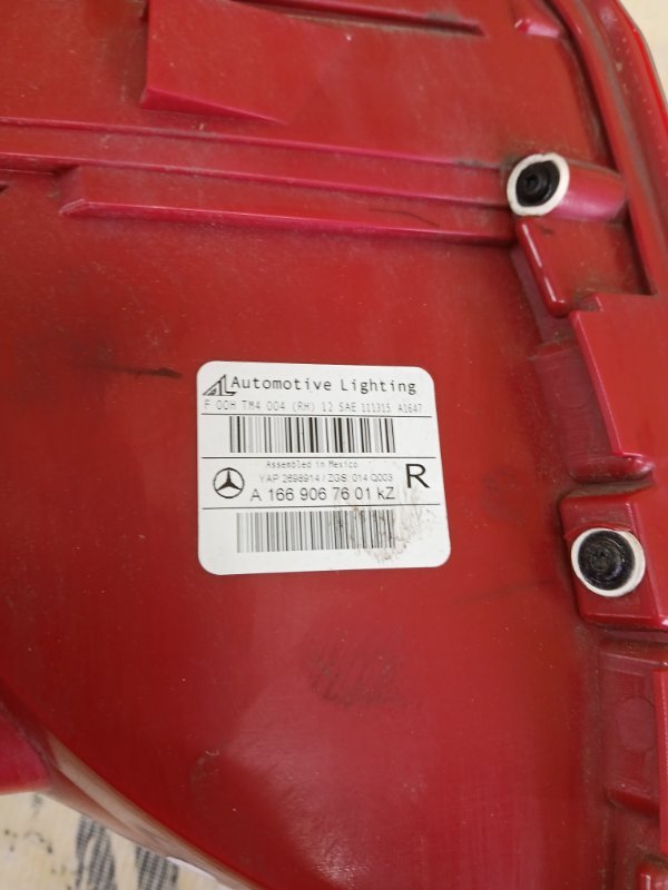 Фонарь внешний в крыло задний правый gl 450 2015 x166 276 3.0 biturbo Фонарь внешний в крыло задний правый gl 450 2015 x166 276 3.0 biturbo