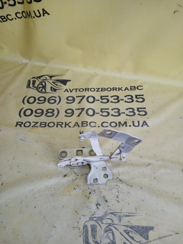 Запчасть петля капота передняя правая Mercedes-Benz gl 450 2015 x166 276 3.0 biturbo A1668800128 Б/У Петля капота передняя правая Mercedes-Benz gl 450 2015 x166 276 3.0 biturbo A1668800128 Б/У