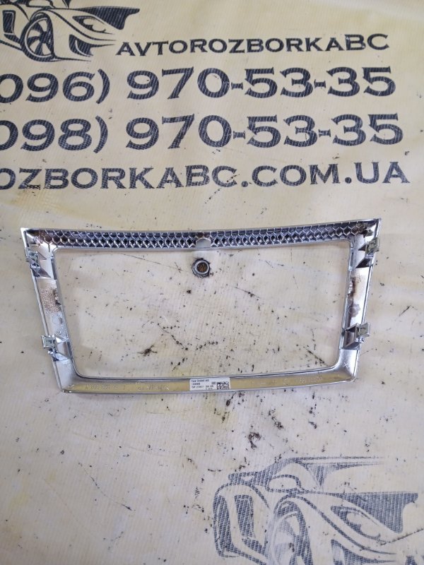 Консоль магнитофона Mercedes-Benz gl 450 x166 276 3.0 biturbo Консоль магнитофона Mercedes-Benz gl 450 x166 276 3.0 biturbo