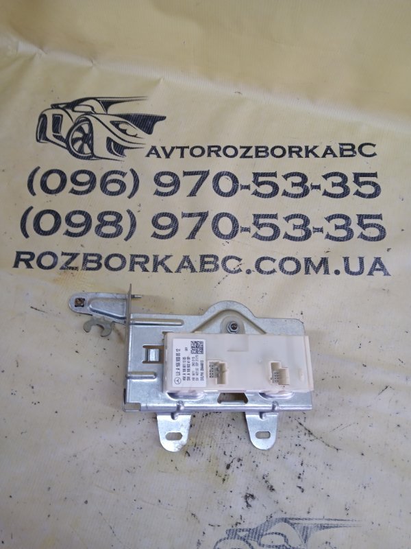 Запчасть блок управление крышкой багажника Mercedes-Benz gl 450 2015 x166 276 3.0 biturbo A1669008512 Б/У Блок управление крышкой багажника Mercedes-Benz gl 450 2015 x166 276 3.0 biturbo A1669008512 Б/У