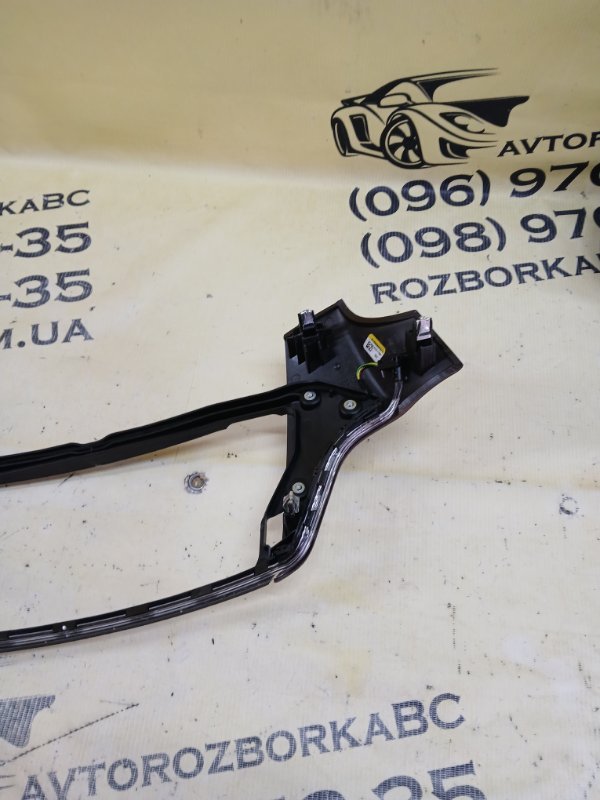 Декоративная накладка gl 450 2015 x166 276 3.0 biturbo Декоративная накладка gl 450 2015 x166 276 3.0 biturbo