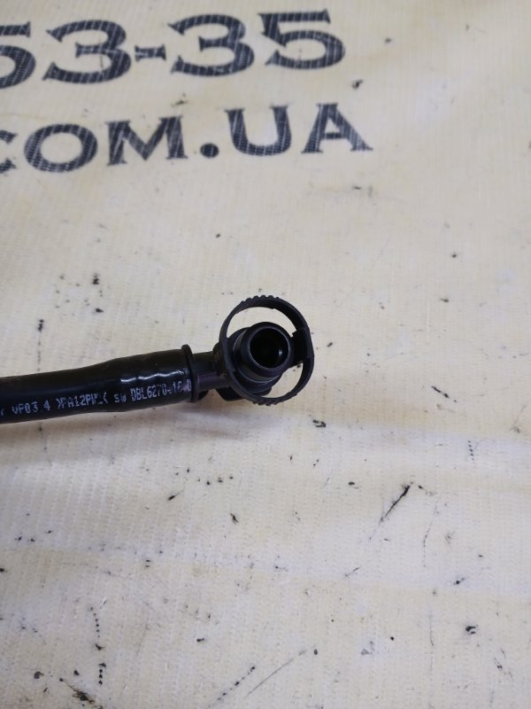 Трубка вакуумна gl 450 2015 x166 276 3.0 biturbo