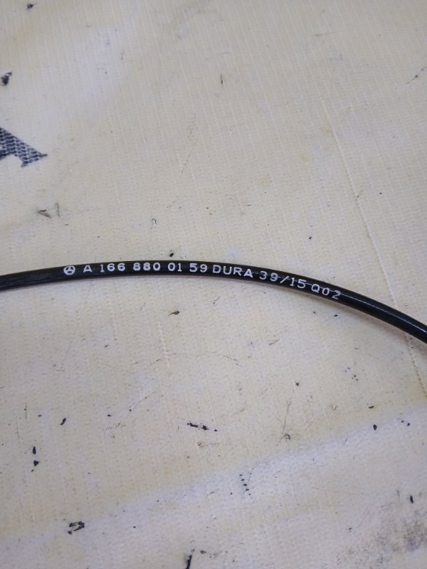 Трос замка капота передний gl 450 2015 x166 276 3.0 biturbo Трос замка капота передний gl 450 2015 x166 276 3.0 biturbo