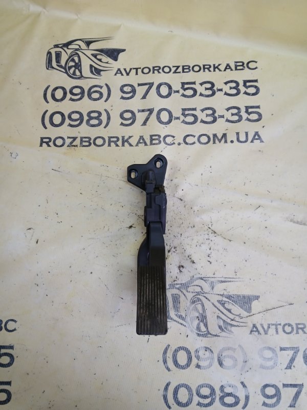 Запчасть педаль газа Mercedes-Benz gl 450 2015 x166 276 3.0 biturbo A2923000000 Б/У Педаль газа Mercedes-Benz gl 450 2015 x166 276 3.0 biturbo A2923000000 Б/У