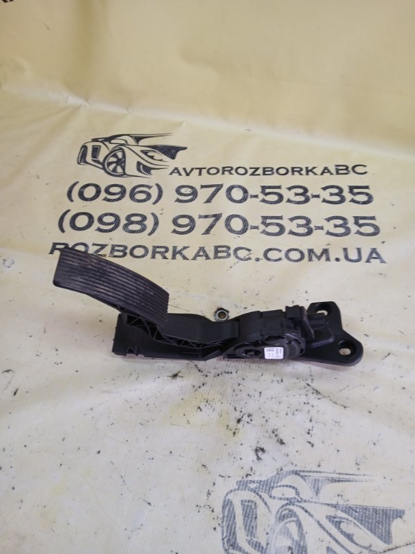 Педаль газа gl 450 2015 x166 276 3.0 biturbo Педаль газа gl 450 2015 x166 276 3.0 biturbo