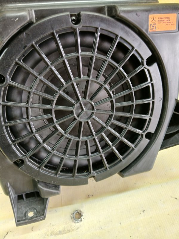 Сабвуфер задний gl 450 2015 x166 276 3.0 biturbo Сабвуфер задний gl 450 2015 x166 276 3.0 biturbo