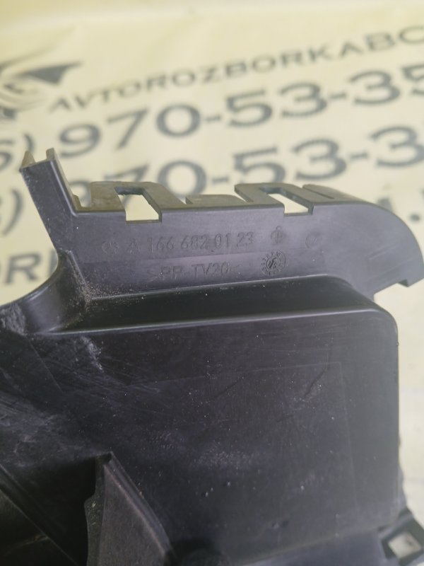 Накладка кузова передняя левая gl 450 2015 x166 276 3.0 biturbo Накладка кузова передняя левая gl 450 2015 x166 276 3.0 biturbo