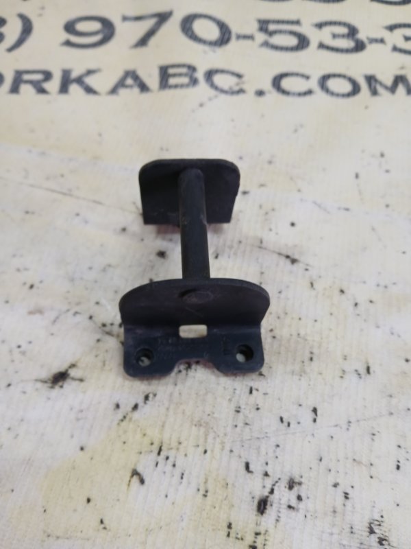 Скоба замка капота Mercedes-Benz gl 450 x166 276 3.0 biturbo Скоба замка капота Mercedes-Benz gl 450 x166 276 3.0 biturbo