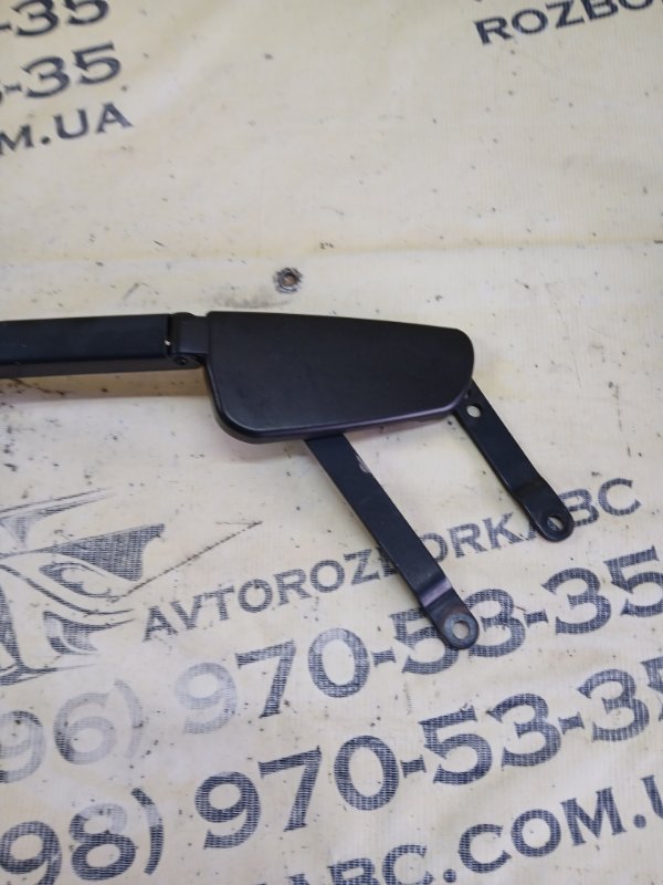 Дворник лобового стекла передний правый gl 450 2015 x166 276 3.0 biturbo Дворник лобового стекла передний правый gl 450 2015 x166 276 3.0 biturbo