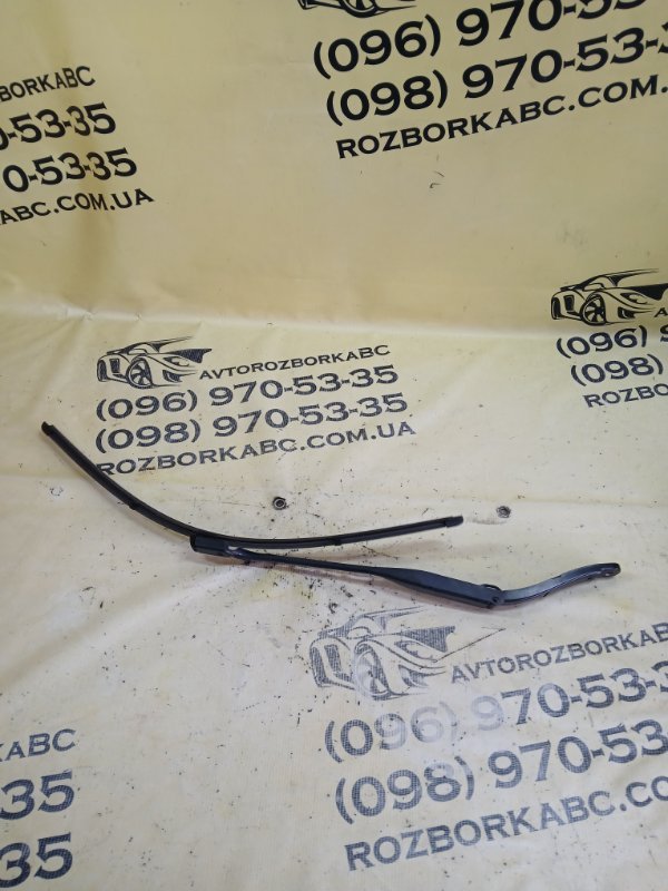 Дворник лобового стекла передний левый Mercedes-Benz gl 450 2015 x166 276 3.0 biturbo A1668200744 Б/У