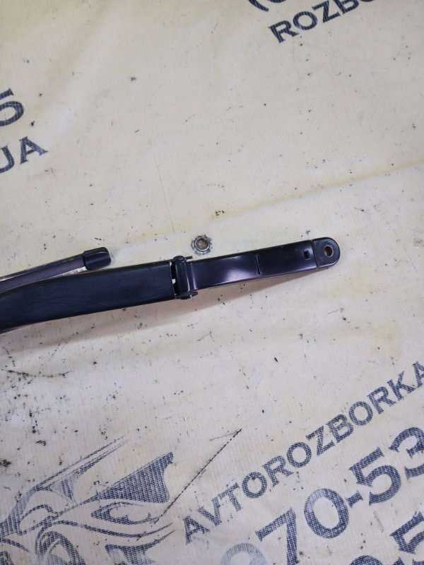 Дворник лобового стекла передний левый gl 450 2015 x166 276 3.0 biturbo