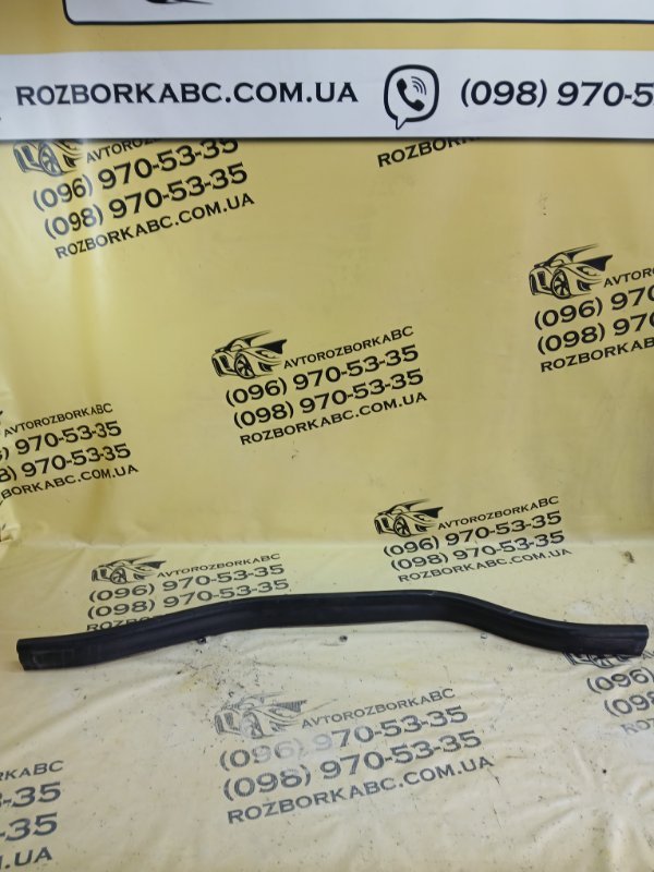 Запчасть уплотнитель капота Mercedes-Benz gl 450 2015 x166 276 3.0 biturbo A1668870098 Б/У Уплотнитель капота Mercedes-Benz gl 450 2015 x166 276 3.0 biturbo A1668870098 Б/У