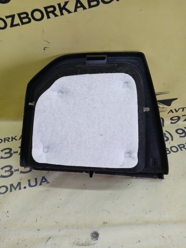 Обшивка багажника задняя левая Mercedes-Benz gl 450 x166 276 3.0 biturbo Обшивка багажника задняя левая Mercedes-Benz gl 450 x166 276 3.0 biturbo