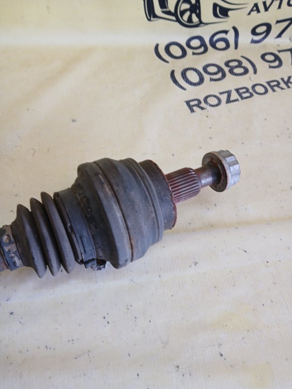 Полуось задний правый Mercedes-Benz gl 450 x166 276 3.0 biturbo Полуось задний правый Mercedes-Benz gl 450 x166 276 3.0 biturbo