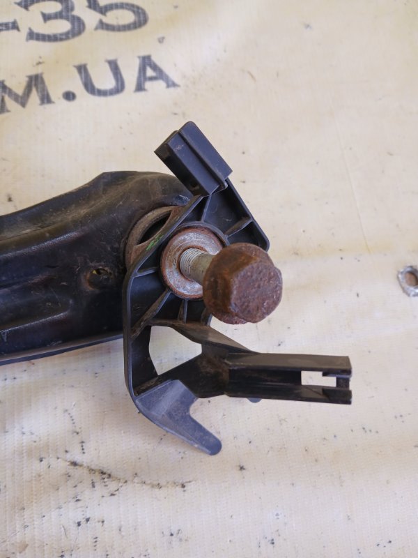 Рычаг задний правый Mercedes-Benz gl 450 x166 276 3.0 biturbo Рычаг задний правый Mercedes-Benz gl 450 x166 276 3.0 biturbo