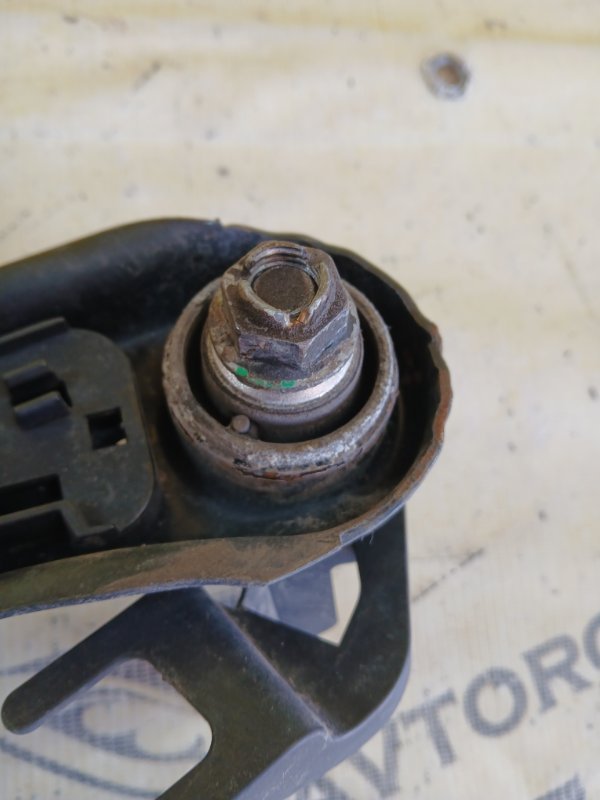 Рычаг задний правый gl 450 2015 x166 276 3.0 biturbo Рычаг задний правый gl 450 2015 x166 276 3.0 biturbo