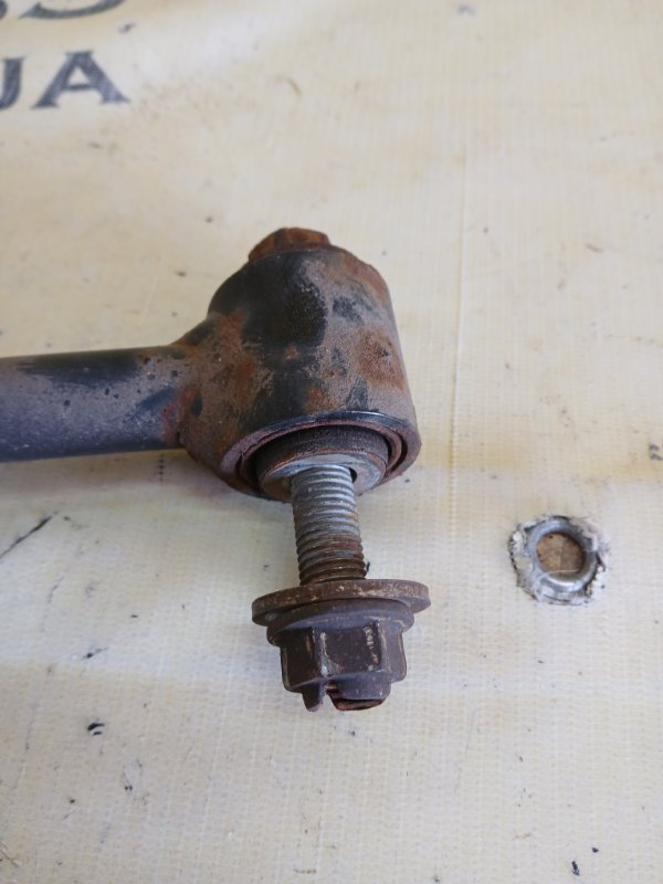 Рычаг поперечный задний правый Mercedes-Benz gl 450 x166 276 3.0 biturbo Рычаг поперечный задний правый Mercedes-Benz gl 450 x166 276 3.0 biturbo