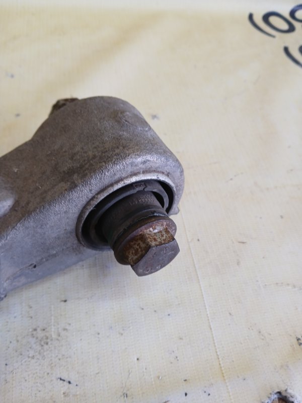 Рычаг задний нижний задний правый gl 450 2015 x166 276 3.0 biturbo Рычаг задний нижний задний правый gl 450 2015 x166 276 3.0 biturbo