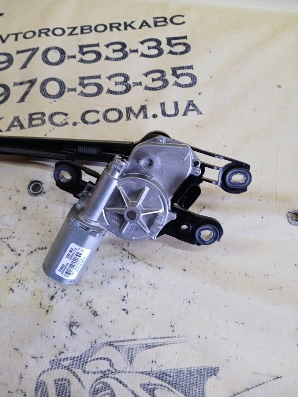 Мотор стеклоочистителя задний Volkswagen Tiguan Allspace 2.0 DGUA Мотор стеклоочистителя задний Volkswagen Tiguan Allspace 2.0 DGUA