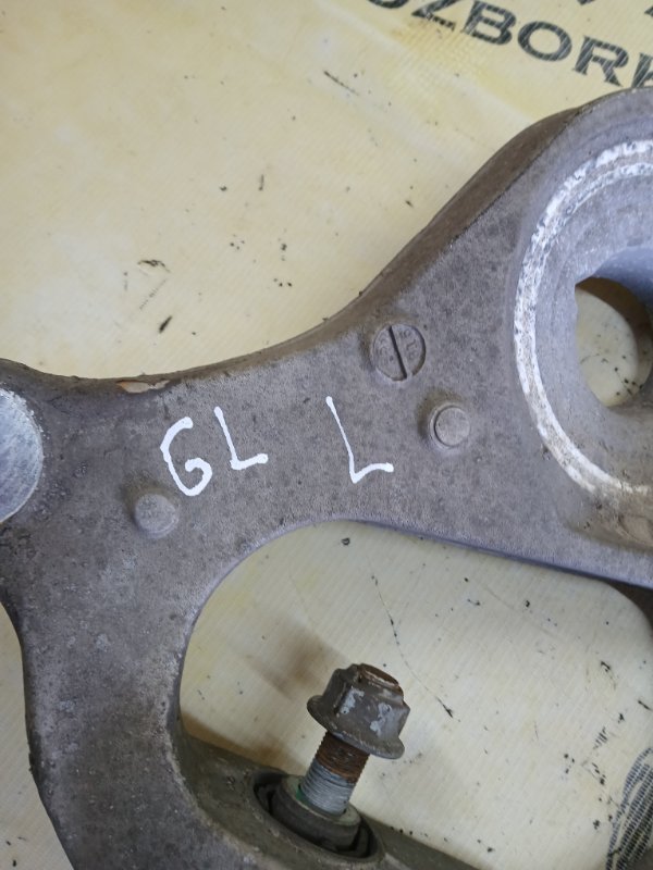 Рычаг задний нижний задний левый gl 450 2015 x166 276 3.0 biturbo Рычаг задний нижний задний левый gl 450 2015 x166 276 3.0 biturbo