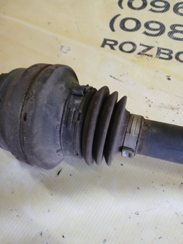 Полуось задний левый Mercedes-Benz gl 450 x166 276 3.0 biturbo Полуось задний левый Mercedes-Benz gl 450 x166 276 3.0 biturbo