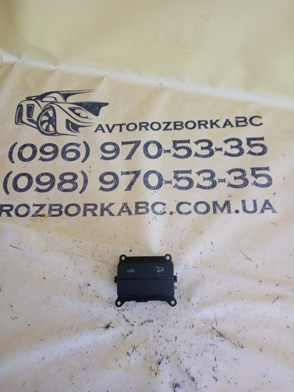 Запчасть блок кнопок Mercedes-Benz gl 450 2015 x166 276 3.0 biturbo A1669051551 Б/У Блок кнопок Mercedes-Benz gl 450 2015 x166 276 3.0 biturbo A1669051551 Б/У