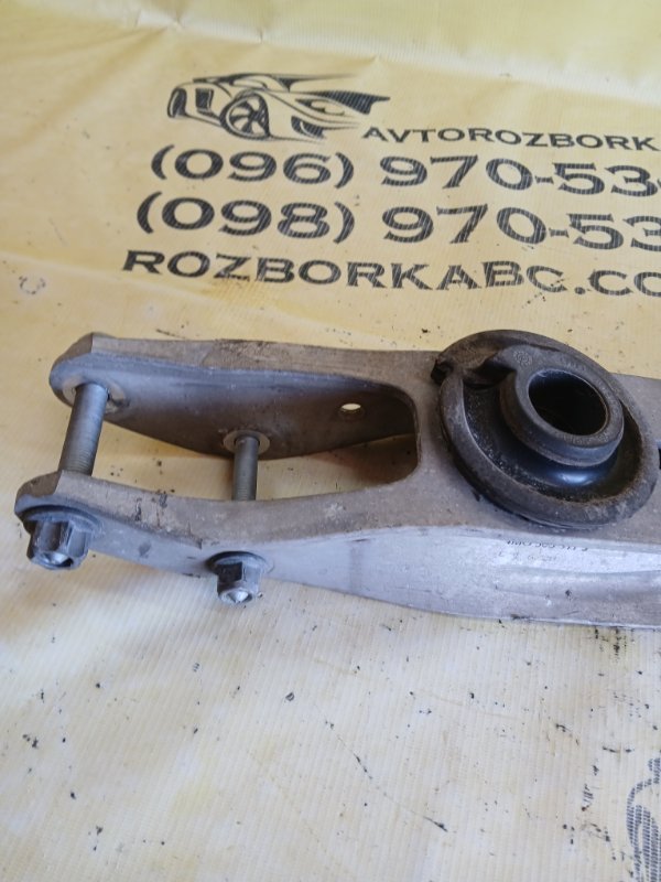 Рычаг подвески нижний задний правый Q7 2020 4M DCBD Рычаг подвески нижний задний правый Q7 2020 4M DCBD