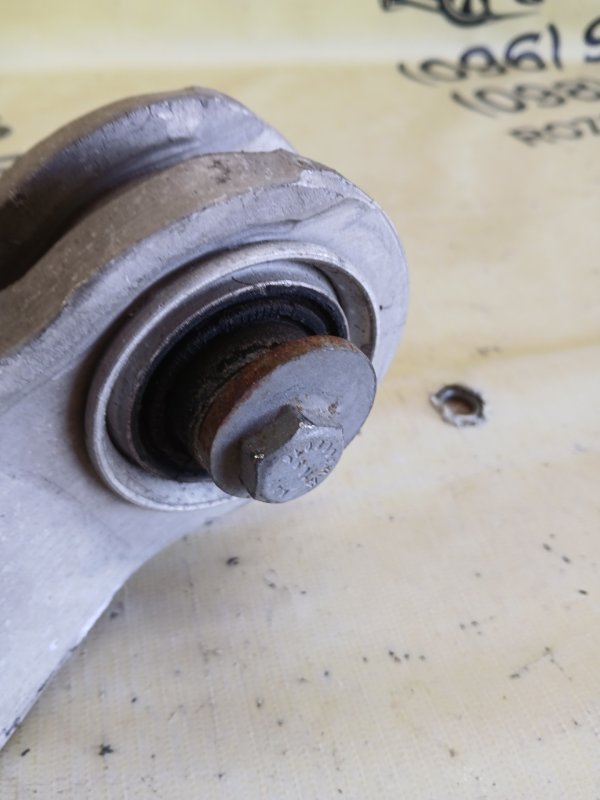 Рычаг подвески нижний задний правый Q7 2020 4M DCBD Рычаг подвески нижний задний правый Q7 2020 4M DCBD