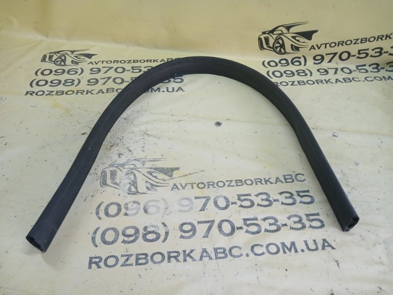 Уплотнитель капота Mercedes-Benz GLB 2022 250 26092030411829 Б/У