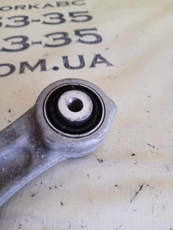 Рычаг подвески верхний задний Q7 2020 4M DCBD Рычаг подвески верхний задний Q7 2020 4M DCBD