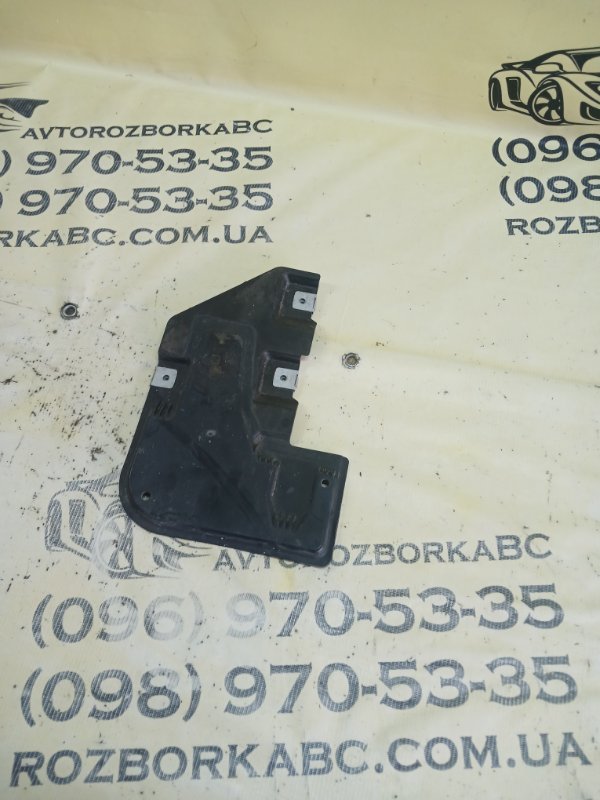 Защита днища кузова задняя правая Mercedes-Benz GLB 250 26092030411829