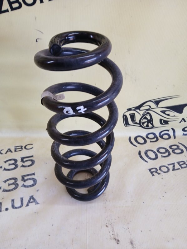 Пружина подвески задняя Q7 2020 4M DCBD Пружина подвески задняя Q7 2020 4M DCBD